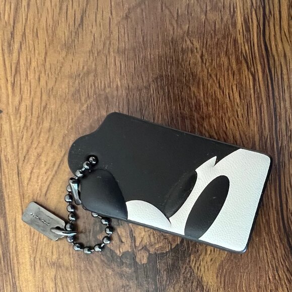 Disney x Coach Mickey Profile Hangtag In Glovetanned Leather 54091 - Picture 1 of 3